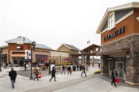 factory outlets montreal area